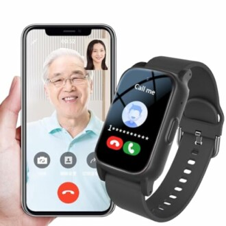 Smartwatch und Smartphone bei Videoanruf